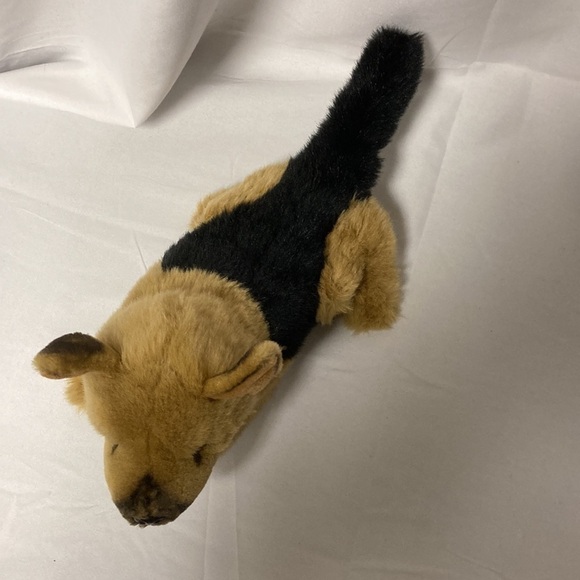 E & J Realistic German Shepherd Plush Dog - Picture 7 of 13